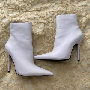 Women's Jeffrey Campbell Vedette Booties Size 8
